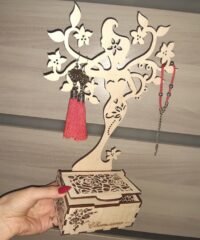 Girl Jewelry Stand