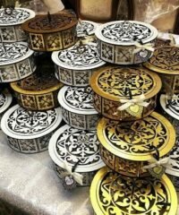 Round gift box