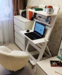 Laptop desk