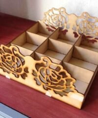 Box with roses
