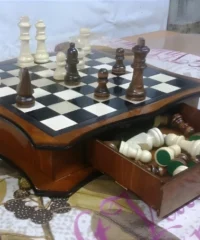 Box with chess board