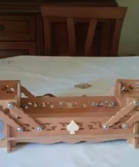 Cantilever sewing box for jewelry