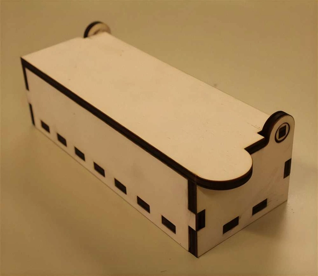 Hinged lid