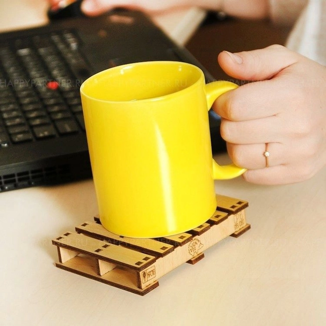 Mini wood pallet