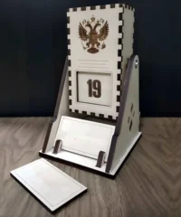Wooden perpetual flip calendar for desk